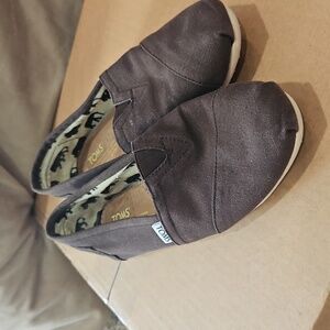 TOMS Classic Brown Shoes